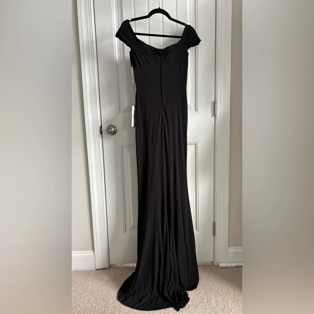 NWT Emerald Sundae Stunning Formal Dress - Picture 4 of 5